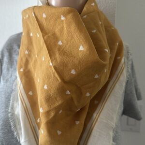 Abercrombie & Fitch Mustard & White Scarf